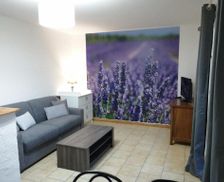 France Languedoc-Roussillon Pont-Saint-Esprit vacation rental compare prices direct by owner 12996350