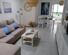 Spain Lanzarote Playa Honda vacation rental compare prices direct by owner 7485566