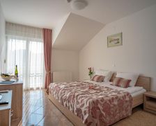 Croatia Karlovac county Netretić vacation rental compare prices direct by owner 14147070