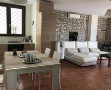 Italy Lazio Sermoneta vacation rental compare prices direct by owner 26959711