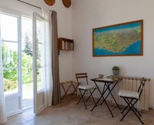 France Provence-Alpes-Côte d'Azur La Motte-dʼAigues vacation rental compare prices direct by owner 13891203