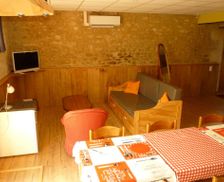 France  Saint-André-de-Lidon vacation rental compare prices direct by owner 14110198