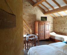 France  Saint-André-de-Lidon vacation rental compare prices direct by owner 13881909