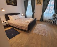 Romania Sibiu County Cisnădie vacation rental compare prices direct by owner 16553870