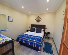 South Africa Gauteng Soweto vacation rental compare prices direct by owner 19015239