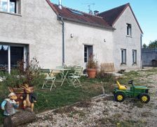 France Burgundy Évry vacation rental compare prices direct by owner 6547161