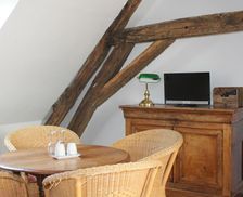 France Burgundy Escolives-Sainte-Camille vacation rental compare prices direct by owner 5657840