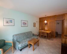 Italy Valle d'Aosta Gressoney-Saint-Jean vacation rental compare prices direct by owner 14789326
