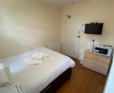 United Kingdom Buckinghamshire High Wycombe vacation rental compare prices direct by owner 13979643
