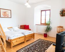 Czechia South Bohemia Kraselov vacation rental compare prices direct by owner 13988790