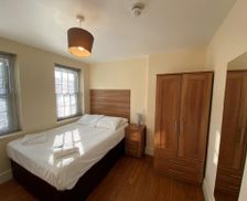 United Kingdom Buckinghamshire High Wycombe vacation rental compare prices direct by owner 4526402