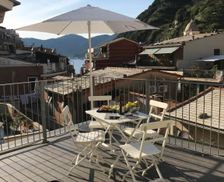 Italy Liguria Vernazza vacation rental compare prices direct by owner 14836424