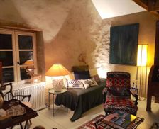 France Burgundy Bois-Sainte-Marie vacation rental compare prices direct by owner 27052095
