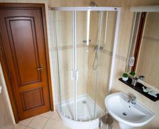 Romania Bacău Bacău vacation rental compare prices direct by owner 13920148