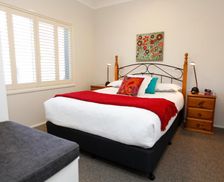 Australia New South Wales Dubbo vacation rental compare prices direct by owner 13831119