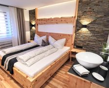 Austria Tyrol Huben vacation rental compare prices direct by owner 14484377