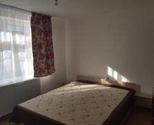 Romania Vâlcea Voineasa vacation rental compare prices direct by owner 14044011