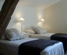 France Nouvelle-Aquitaine Pillac vacation rental compare prices direct by owner 24804208