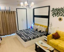 India Uttar Pradesh Noida vacation rental compare prices direct by owner 24839975