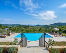 Croatia Istria Motovun vacation rental compare prices direct by owner 5102879