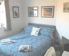 United Kingdom Hampshire Lymington vacation rental compare prices direct by owner 13753498