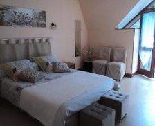 France Auvergne Verchales-Soutro vacation rental compare prices direct by owner 13008789