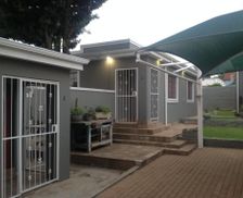 South Africa Gauteng Germiston vacation rental compare prices direct by owner 15067613