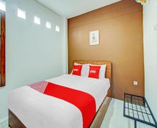 Indonesia East Java Kediri vacation rental compare prices direct by owner 18479471