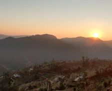 India Uttarakhand Mukteshwar vacation rental compare prices direct by owner 14125997