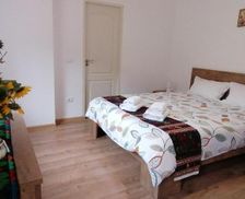 Romania Brasov Sâmbăta de Sus vacation rental compare prices direct by owner 14131186