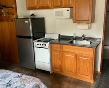 United States Montana Sekiu vacation rental compare prices direct by owner 12802959