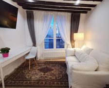 France Ile de France Saint-Germain-en-Laye vacation rental compare prices direct by owner 13779452