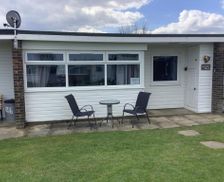 United Kingdom Norfolk Hemsby vacation rental compare prices direct by owner 15868553