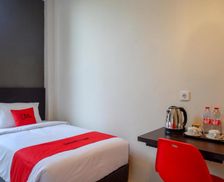 Indonesia Central Java Solo vacation rental compare prices direct by owner 13946656