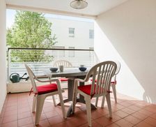 France Nouvelle-Aquitaine La Rochelle vacation rental compare prices direct by owner 25123730