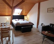 Czechia Central Bohemia Stranný vacation rental compare prices direct by owner 13763868