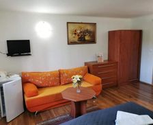 Slovakia Nitriansky kraj Santovka vacation rental compare prices direct by owner 13602927