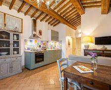 Italy Tuscany San Gimignano vacation rental compare prices direct by owner 18217101