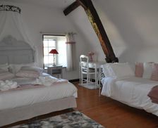 France Auvergne Charroux-dʼAllier vacation rental compare prices direct by owner 16402941