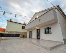 Croatia Zadar County Veli Iž vacation rental compare prices direct by owner 35132856