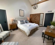 United Kingdom Derbyshire Tideswell vacation rental compare prices direct by owner 13950033