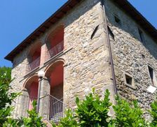 Italy Tuscany Camporgiano vacation rental compare prices direct by owner 26754662