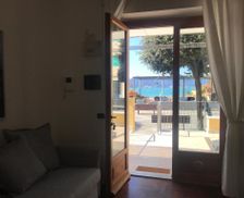 Italy Liguria Tellaro vacation rental compare prices direct by owner 23747611