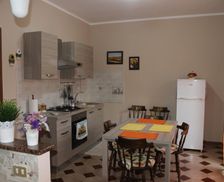Italy Sicily Portopalo vacation rental compare prices direct by owner 14365033