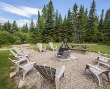 Canada Quebec Saint-Tite-des-Caps vacation rental compare prices direct by owner 12961364