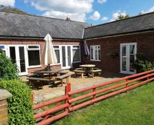 United Kingdom Norfolk East Dereham vacation rental compare prices direct by owner 13745624