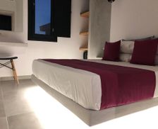 Greece Santorini Kamari vacation rental compare prices direct by owner 18500211