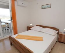 Croatia Split-Dalmatia County Trogir vacation rental compare prices direct by owner 5711413