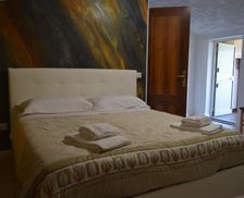 Italy Sicily Montalbano Elicona vacation rental compare prices direct by owner 14095154