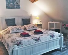 France Burgundy Chaudenay-le-Château vacation rental compare prices direct by owner 12985069